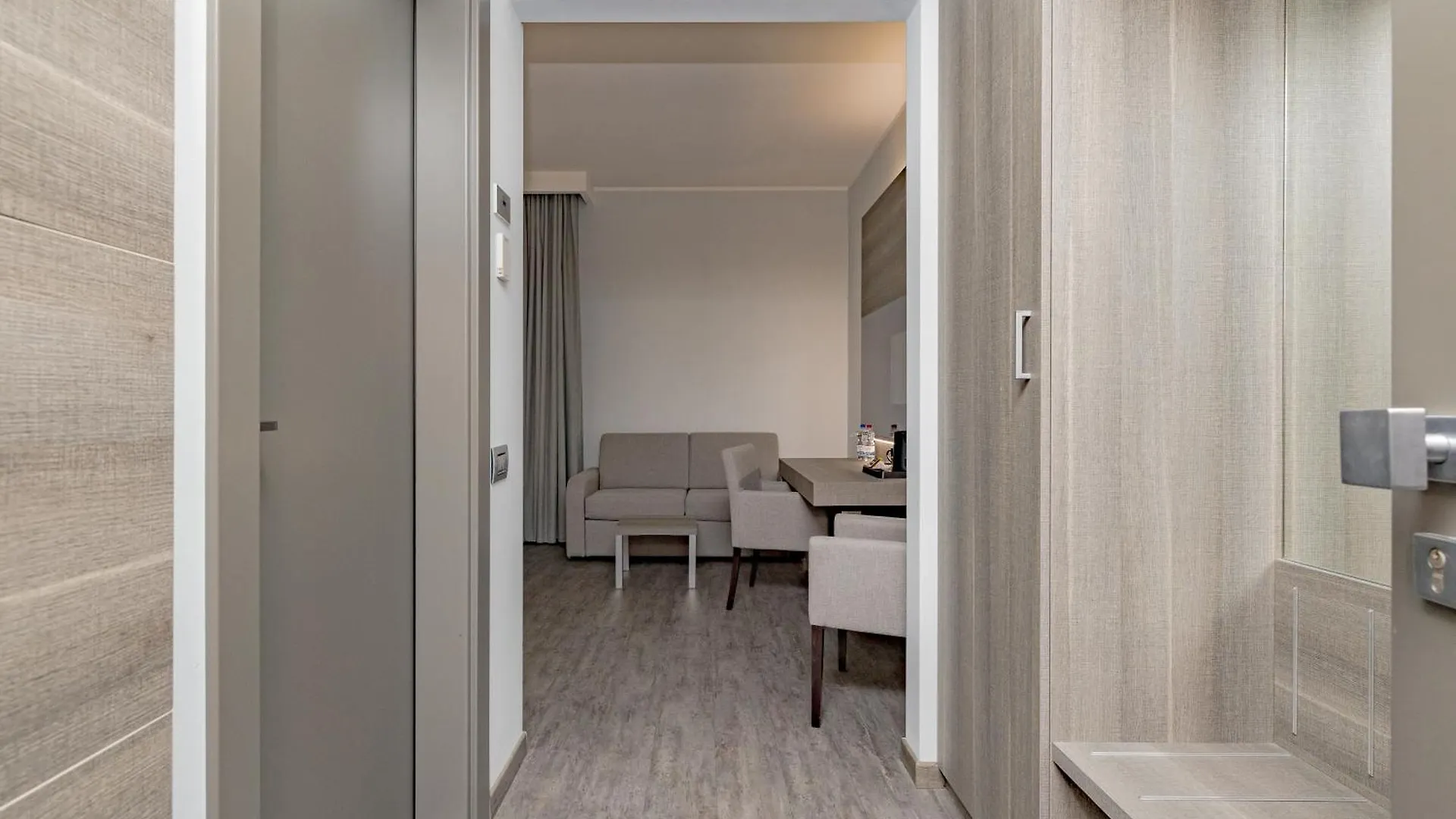 Just Hotel Saronno