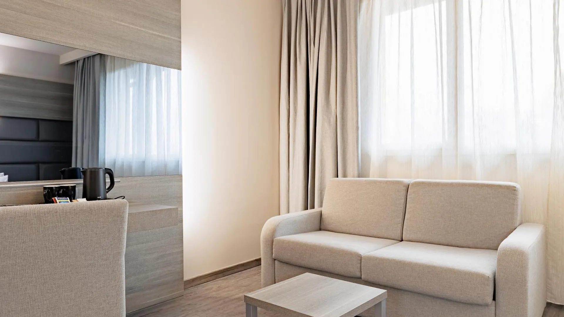 Just Hotel Saronno