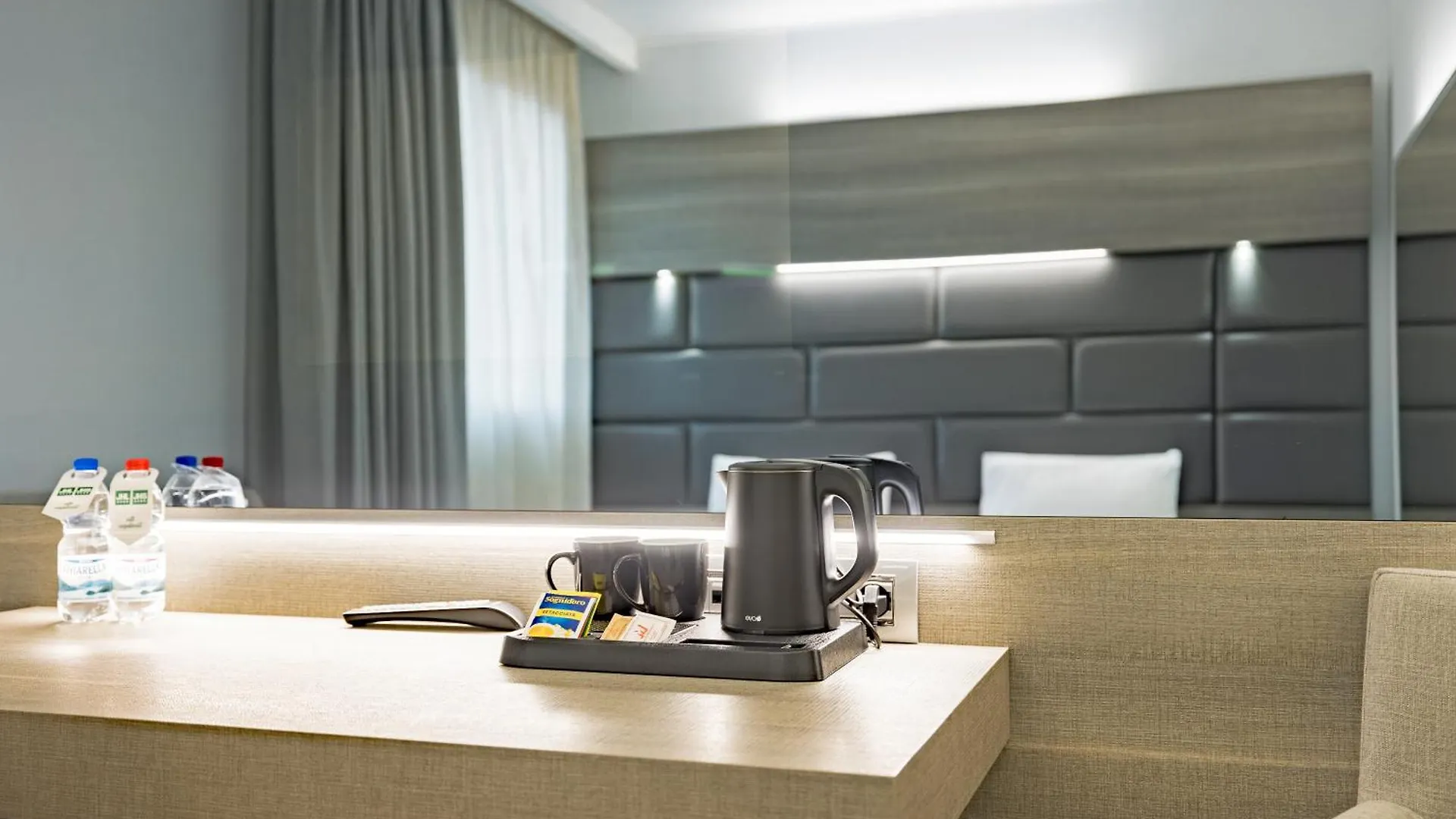 Just Hotel Saronno 4*,