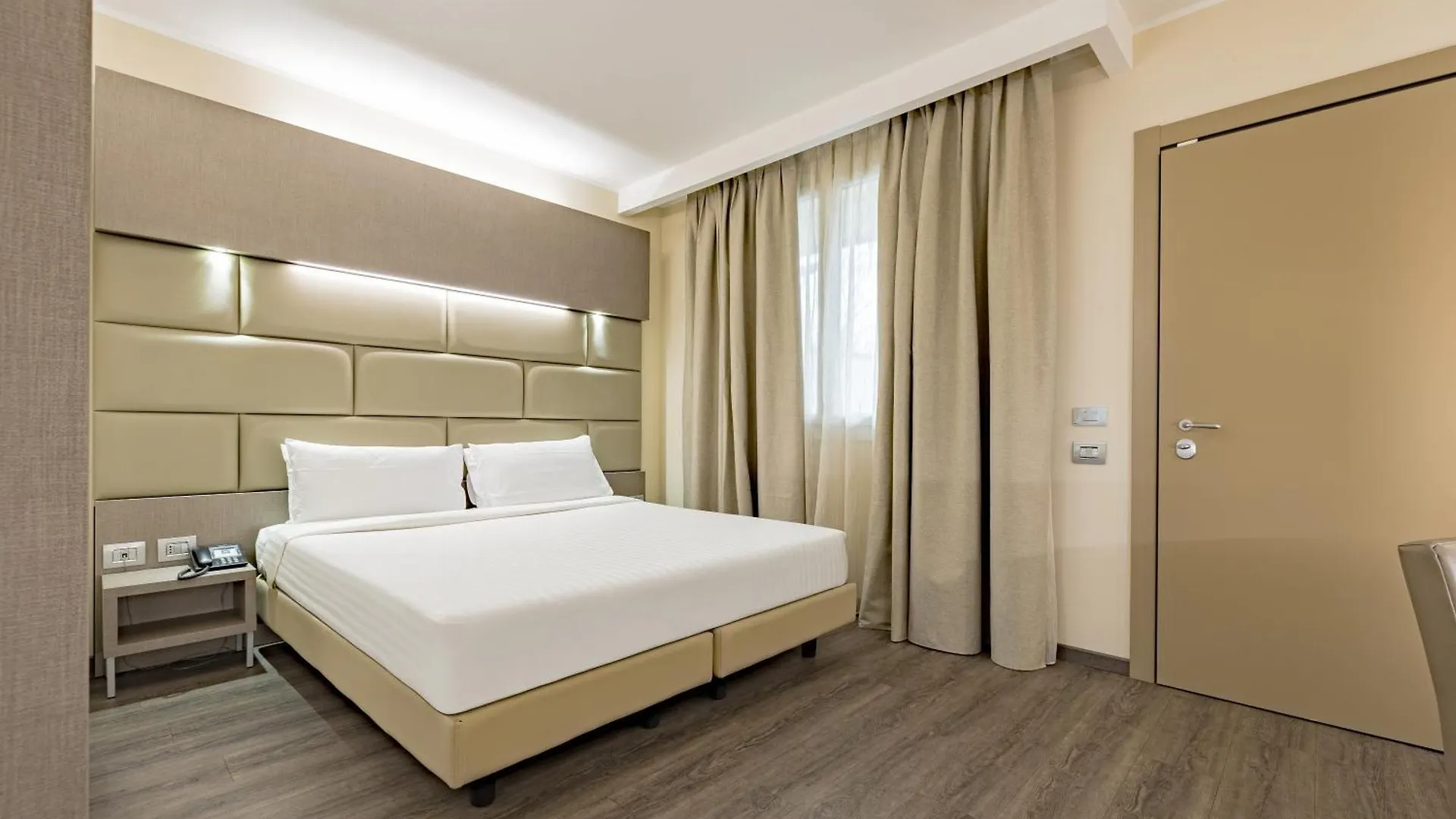 Just Hotel Saronno